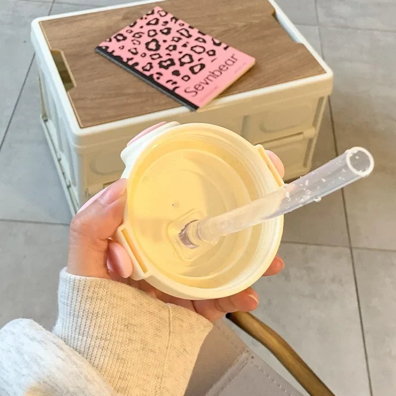 820ml Kids Water Bottle with Straw - Cute Kawaii Cartoon Design for Girls, Large Capacity for School, Student Travel